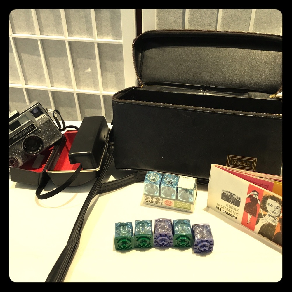 Vintage Kodak Instamatic 814 Camera with case